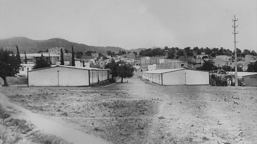 Casitas prefabricadas provisionales construidas en 1963, conocidas como Casitas de San Rafael.